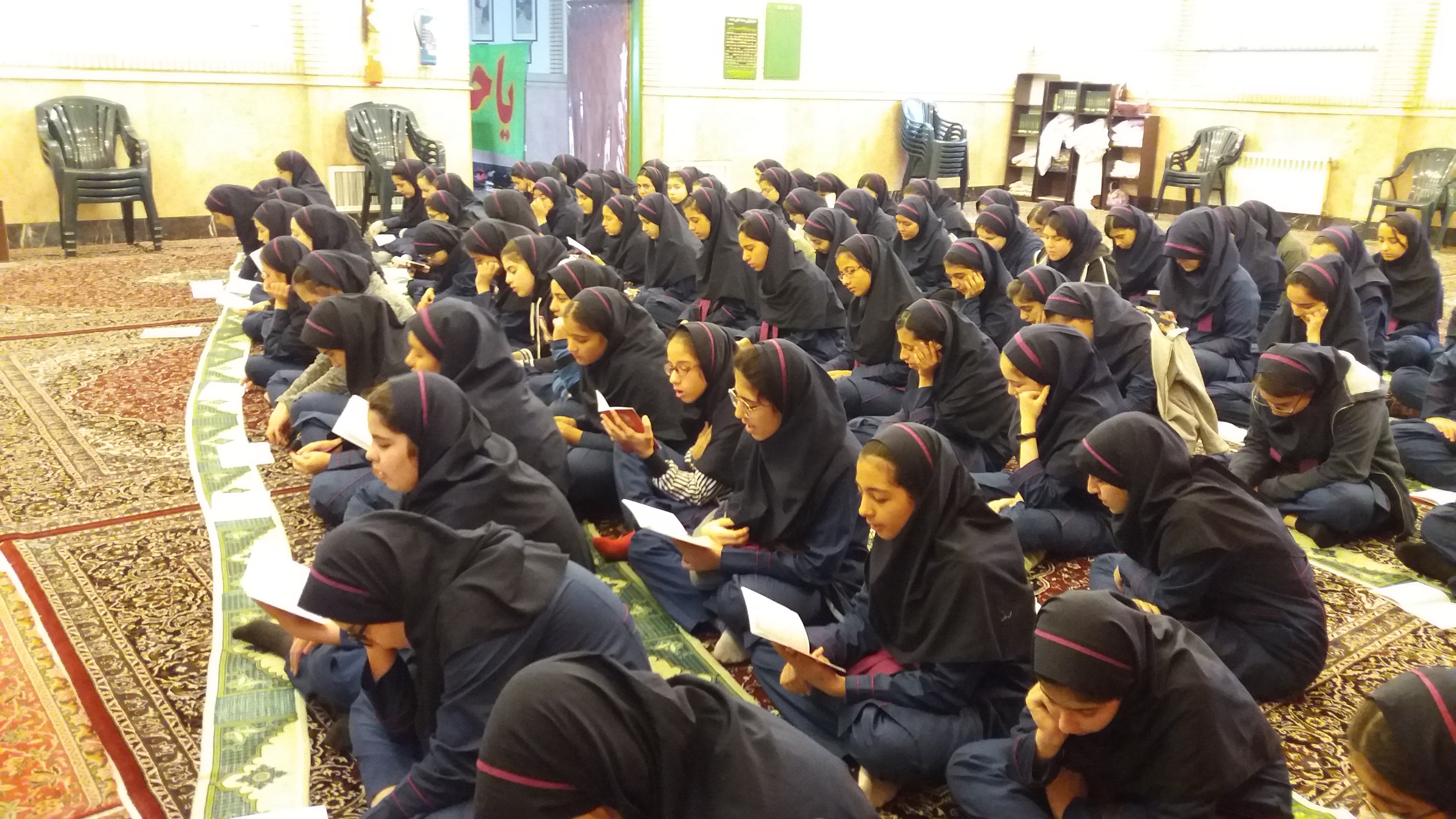 برگزاری مراسم زیارت عاشورا